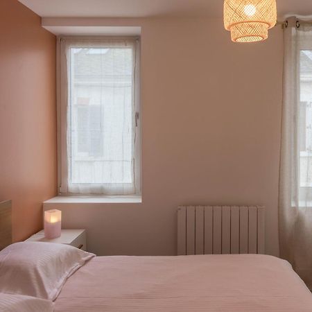 Beau Quartier Et Central, Maison Spacieuse Avec Cour, 3 Chambres, 3 Salles De Bains A 10 Min A Pied De La Gare オルレアン エクステリア 写真