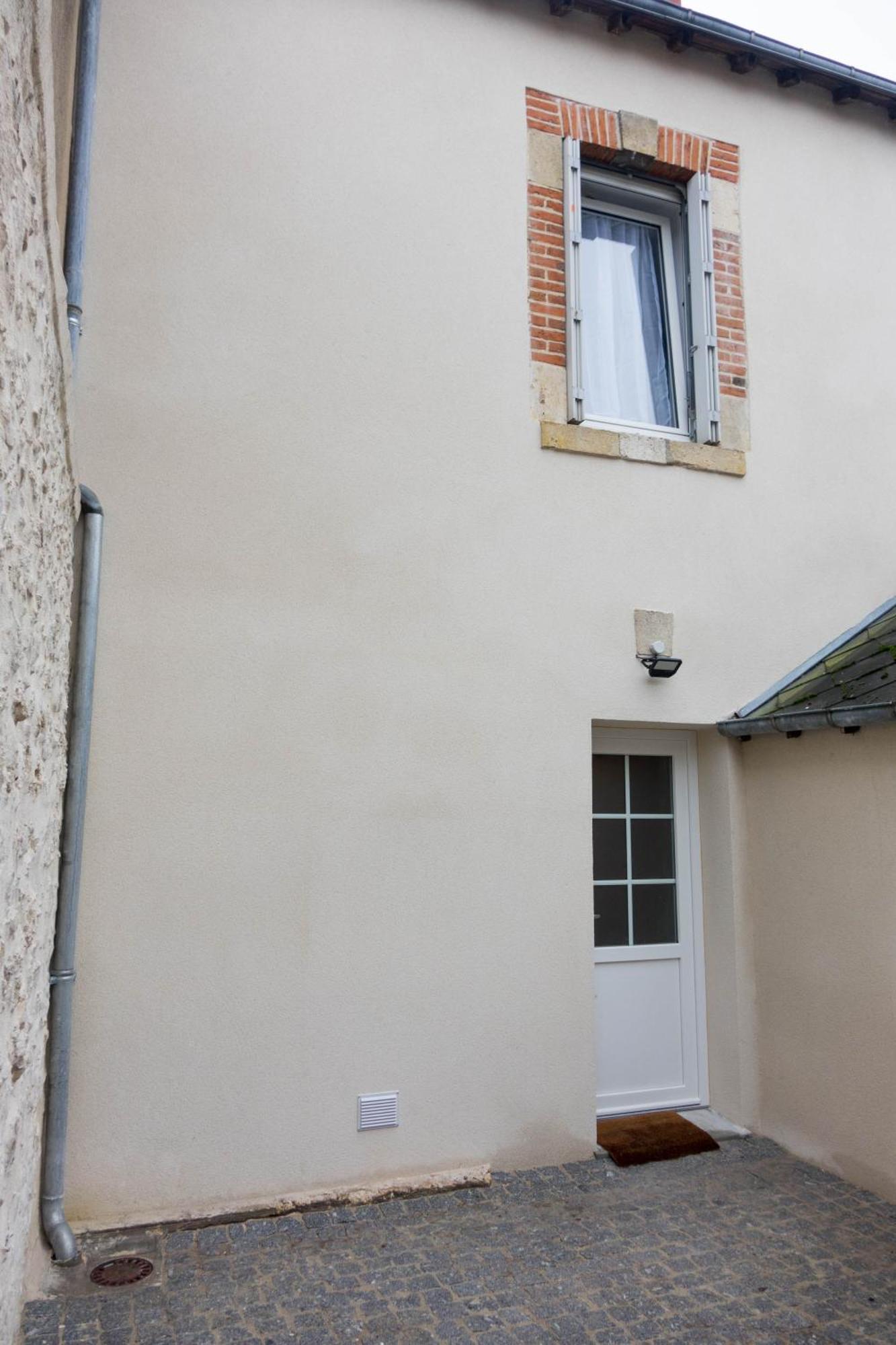 Beau Quartier Et Central, Maison Spacieuse Avec Cour, 3 Chambres, 3 Salles De Bains A 10 Min A Pied De La Gare オルレアン エクステリア 写真